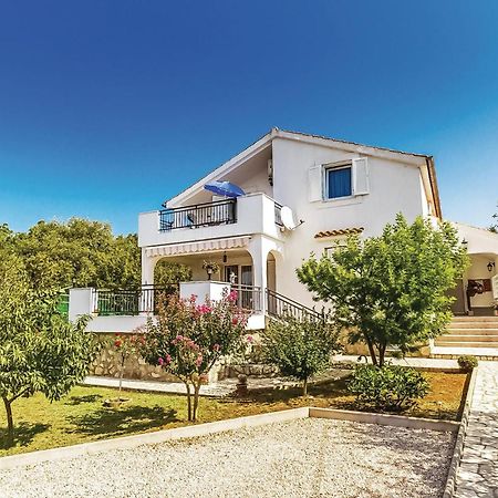 Lovely Apartment In Krk With Wifi Brzac Екстериор снимка