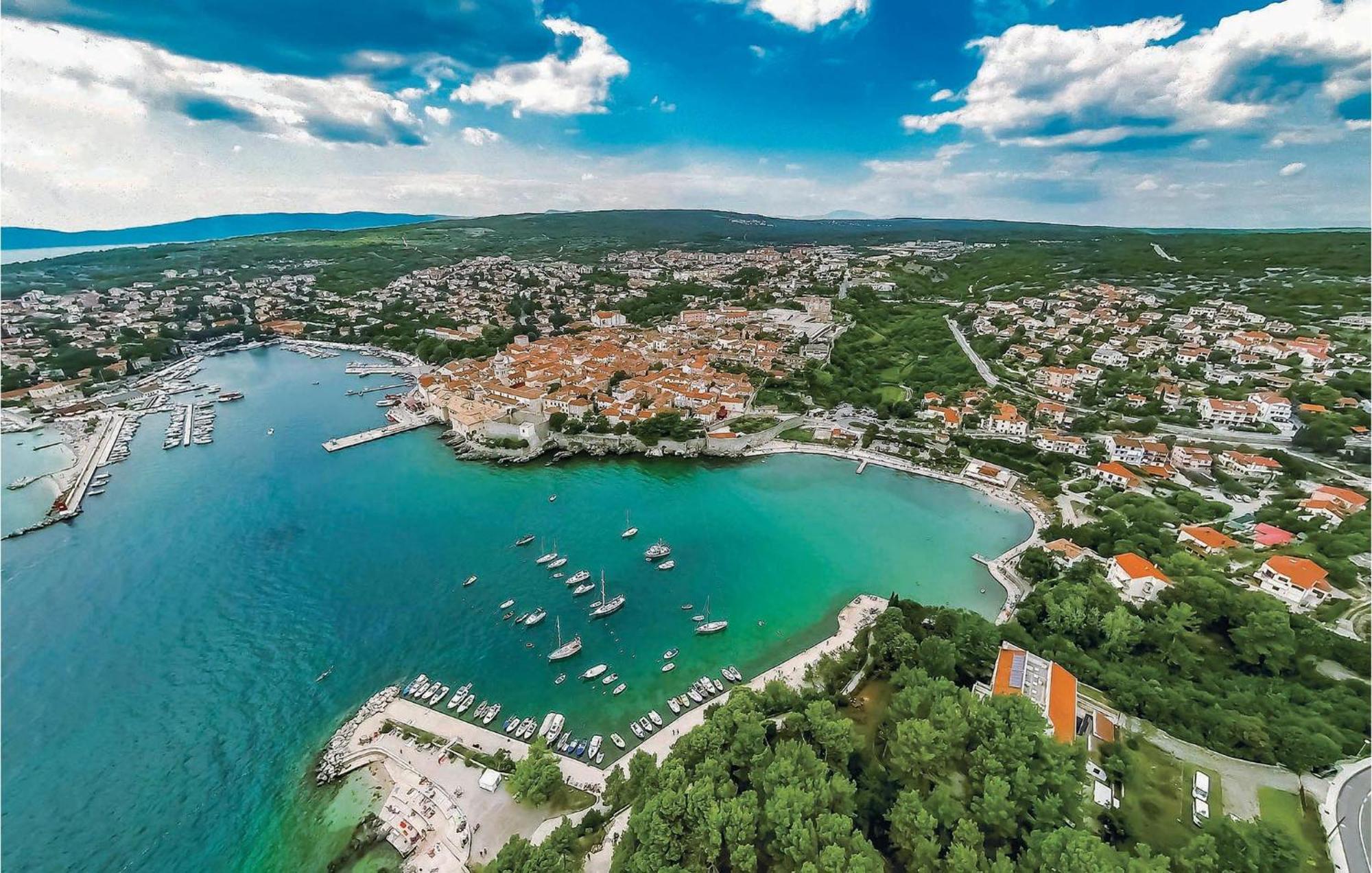 Lovely Apartment In Krk With Wifi Brzac Екстериор снимка
